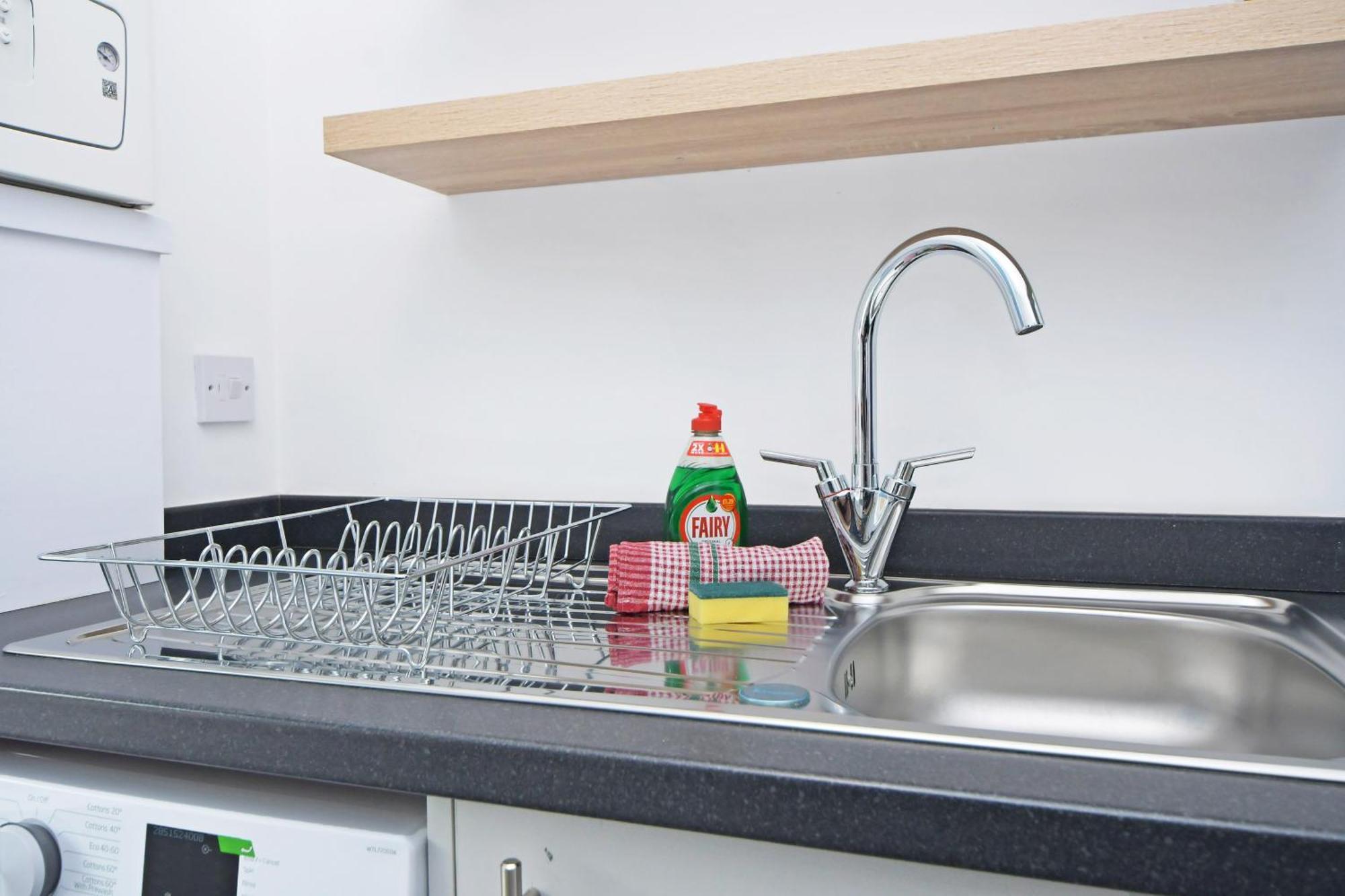 Sapphire Apartments By Yourstays - Luxury 2 Bedroom Apartments In Crewe Buitenkant foto