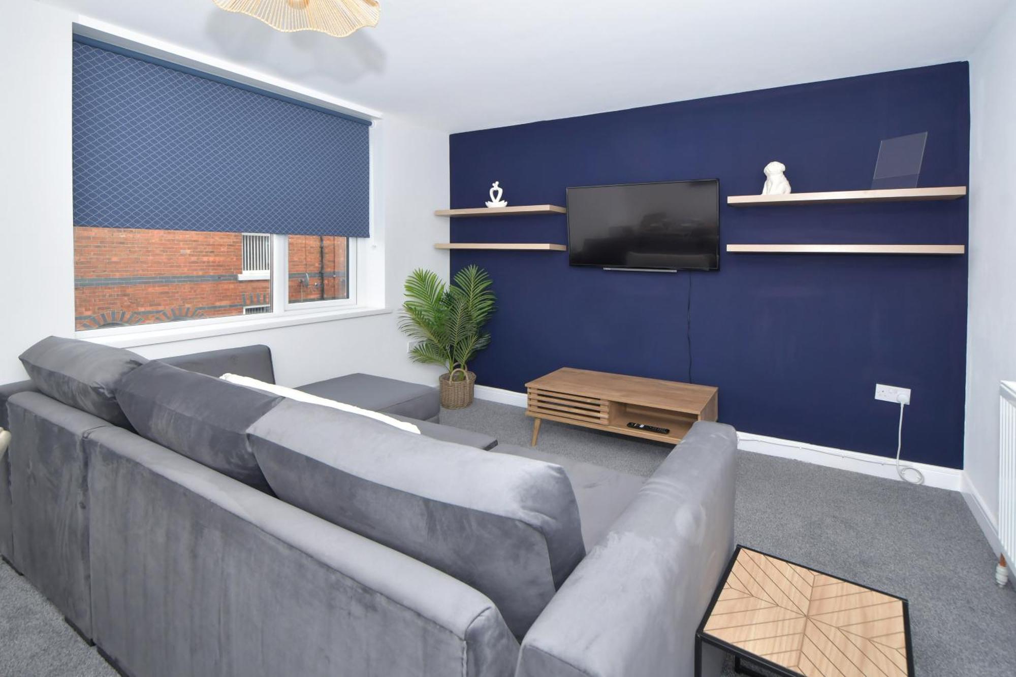Sapphire Apartments By Yourstays - Luxury 2 Bedroom Apartments In Crewe Buitenkant foto